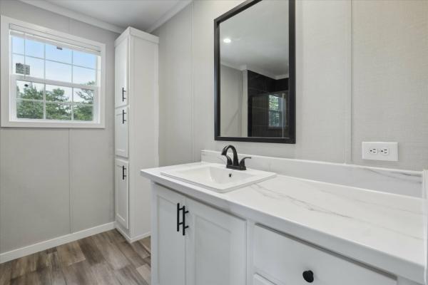 2025 Champion 2876  Home