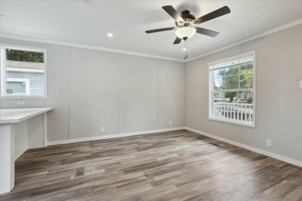 2025 Champion 2876  Home