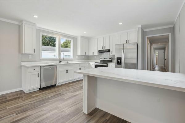 2025 Champion 2876  Home