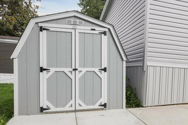 2025 Champion 2876  Home