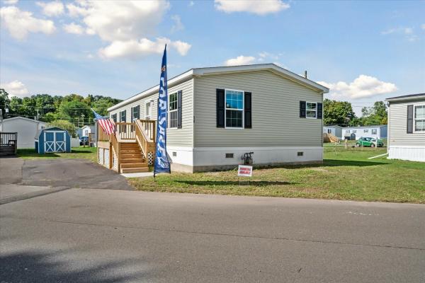 2025 EAGLE RIVER 58 LC-52G351  Home