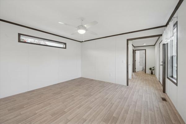 2026 Colony 414 550EC16763D  Home