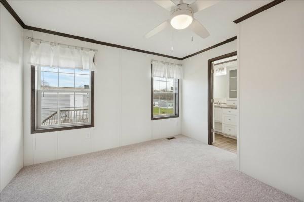 2026 Colony 414 550EC16763D  Home