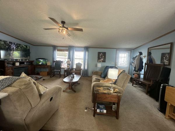 2000 REDMAN 143  Home