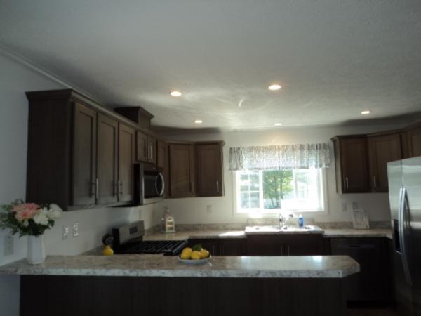 2025 Champion H27 NWDSA25209 Mobile Home