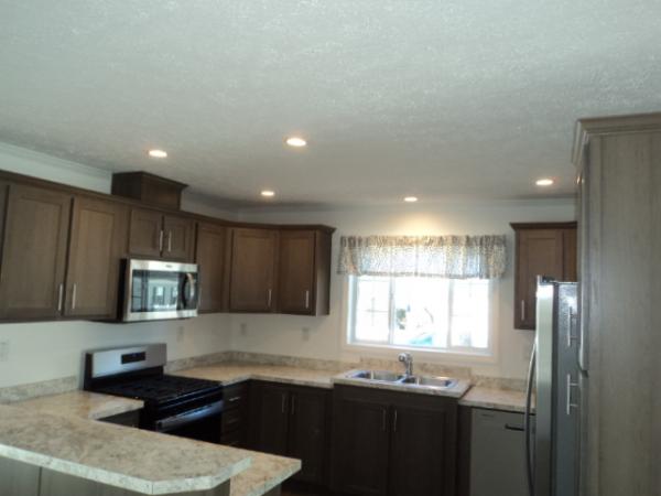 2025 Champion H27 NWDSA25209 Mobile Home