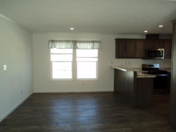 2025 Champion H27 NWDSA25209 Mobile Home