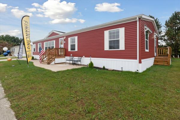 2025 Adventure 32 4643L  Home