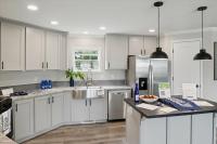 2025 Adventure 32 4643L  Home