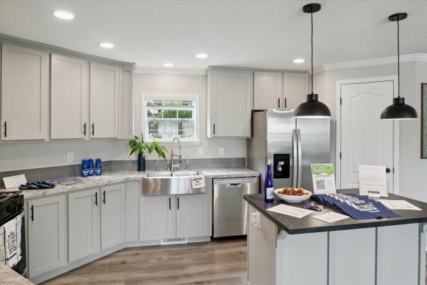 2025 Adventure 32 4643L  Home