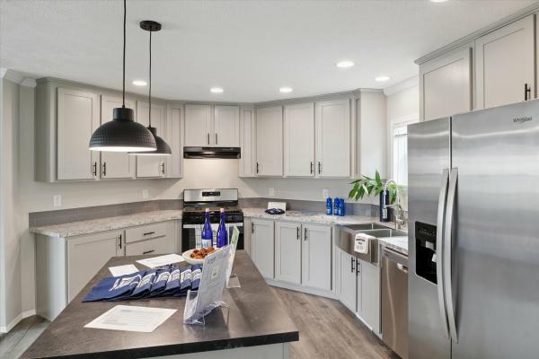 2025 Adventure 32 4643L  Home