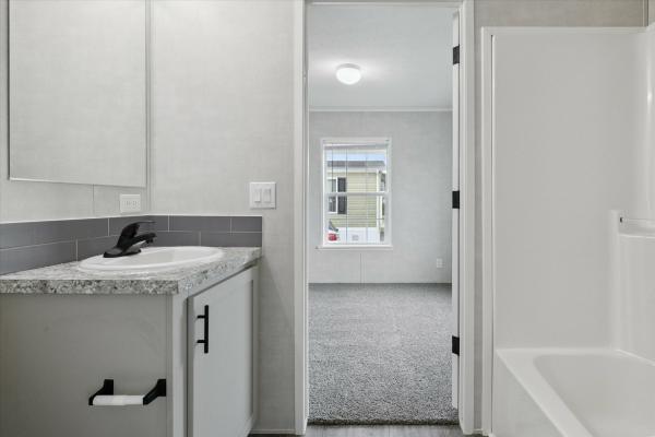 2025 Adventure 32 4643L  Home