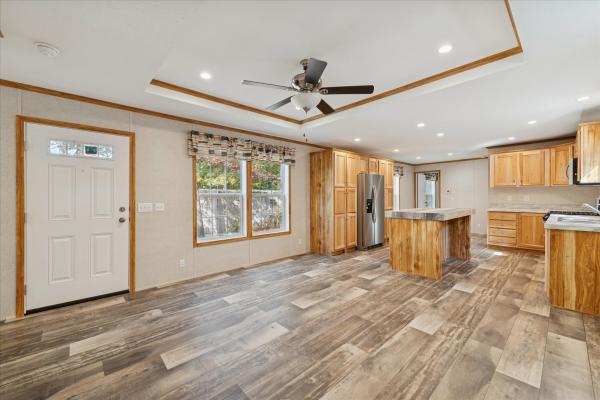 2024 Redman 101 122RENW-1666H22193  Home