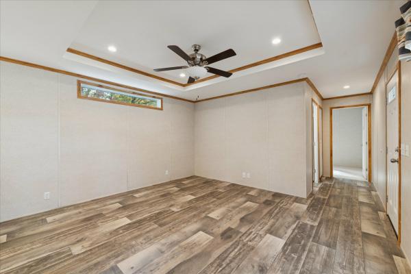 2024 Redman 101 122RENW-1666H22193  Home