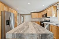 2024 Redman 101 122RENW-1666H22193  Home