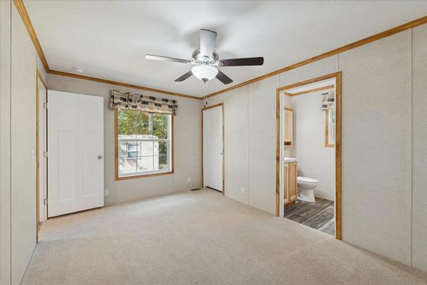 2024 Redman 101 122RENW-1666H22193  Home