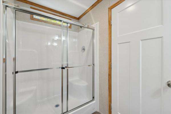 2024 Redman 101 122RENW-1666H22193  Home