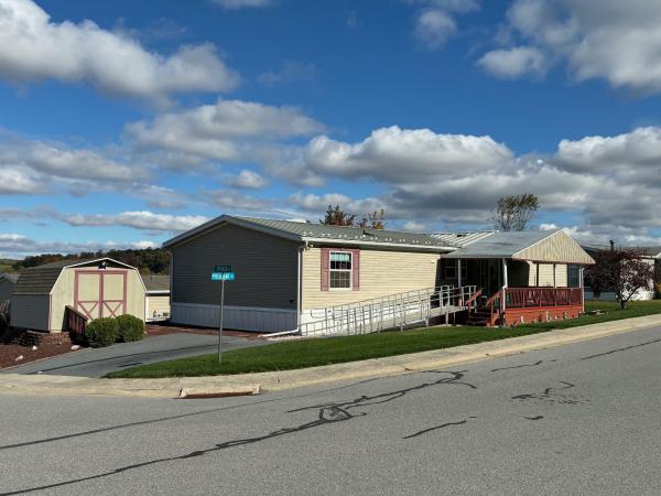 Photo 1 of 2 of home located at 94 Pheasant Dr. Kutztown, PA 19530