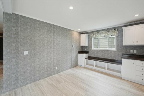 2025 Redman Homes 158 NWD-A-24405  Home