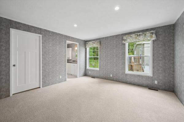 2025 Redman Homes 158 NWD-A-24405  Home