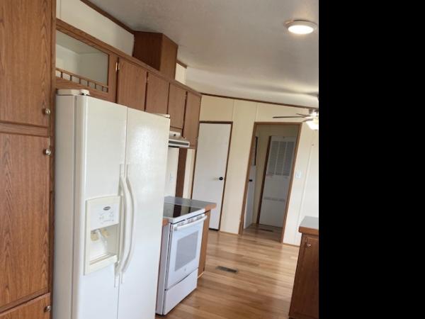 1996 Champion 105E  Home