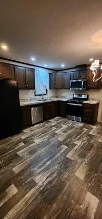 2021 Champion - Redman NWS-F-25206  Home