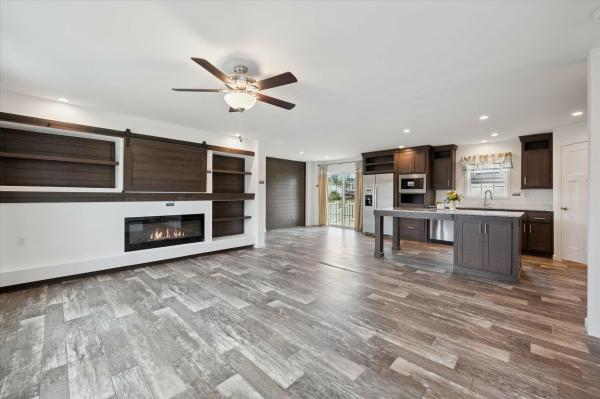 2025 Redman Catena II 133 CTN.2-R 20  Home