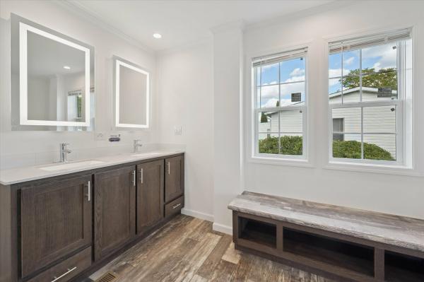 2025 Redman Catena II 133 CTN.2-R 20  Home