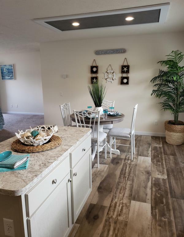 2018 Fairmont 18 430INS28523A  Home