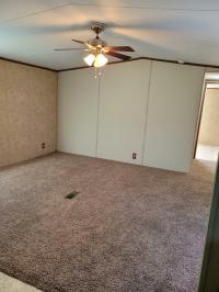 2011 Clayton 8032 22BLZ16562AH11  Home