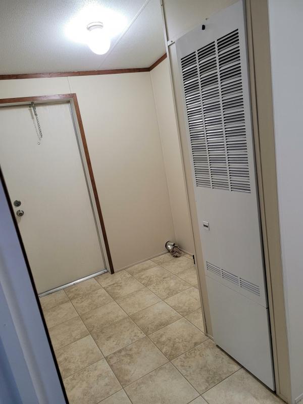 2011 Clayton 8032 22BLZ16562AH11  Home