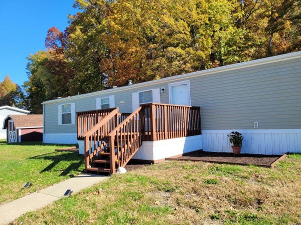 2011 Clayton 8032 22BLZ16562AH11  Home
