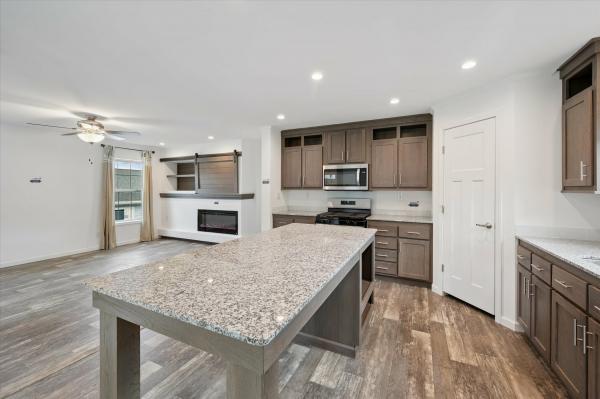 2025 Champion 253 CTN.2-R-25  Home