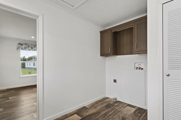 2023 Champion 319 NWDSA24801  Home