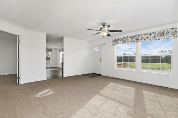 2023 Champion 319 NWDSA24801  Home