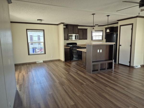 2015 Adventure EVA09 34825M  Home