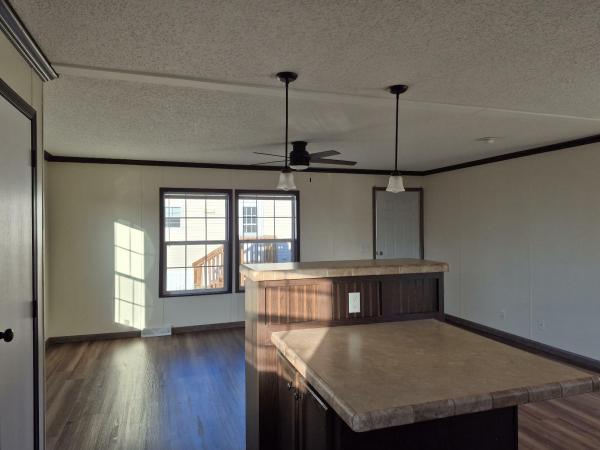 2015 Adventure EVA09 34825M  Home