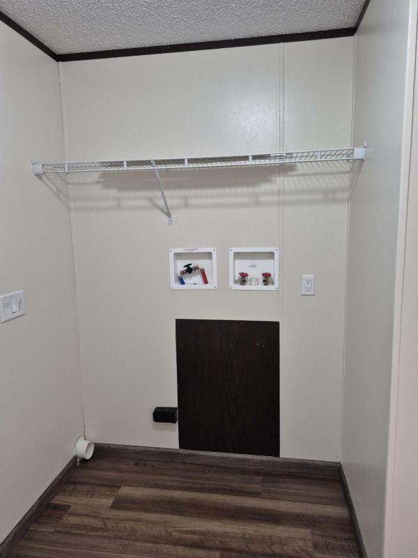 2015 Adventure EVA09 34825M  Home