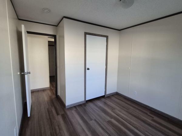 2015 Adventure EVA09 34825M  Home