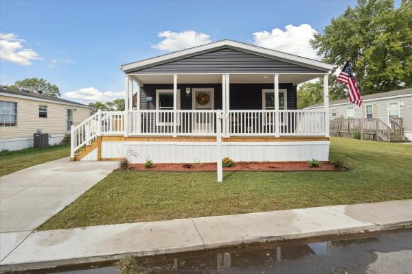 2025 Adventure 378  Home