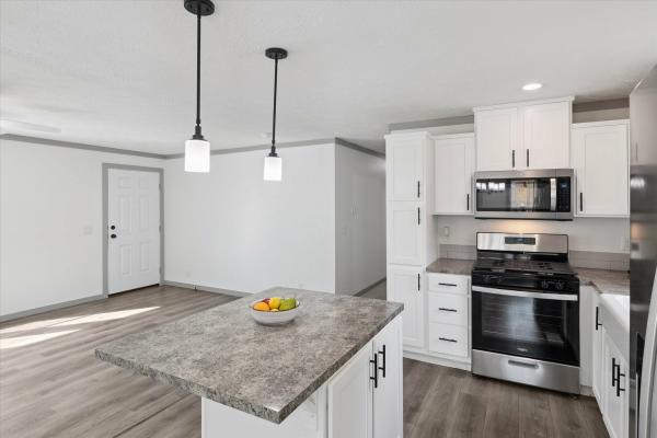 2025 Adventure 378  Home