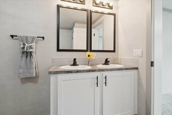 2025 Adventure 378  Home