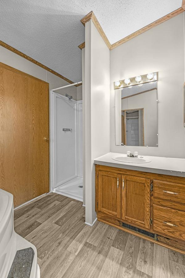 1997 WoodField 1093  Home