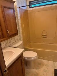 1990 Palm Harbor 211  Home