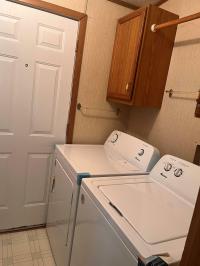 1990 Palm Harbor 211  Home