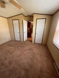 1990 Palm Harbor 211  Home