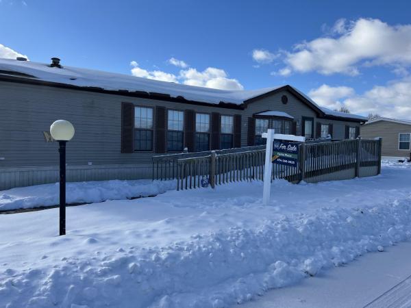 1998 Fairmont 281  Home