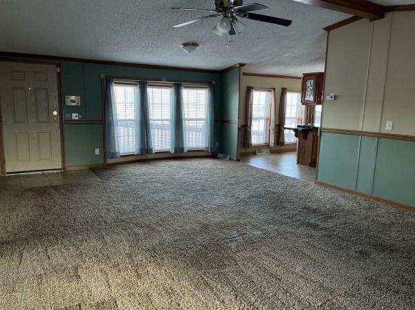 1998 Fairmont 281  Home