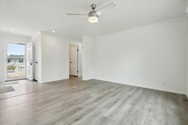 2025 Champion 719 DAPB2856H32301  Home