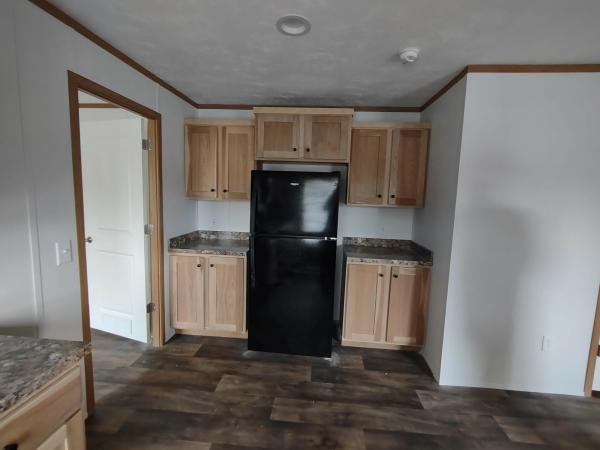 2025 Colony 550EC14682A  Home